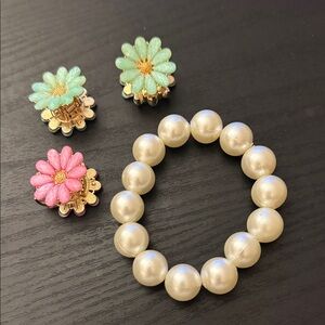 Pearl Beaded Bracelet with Floral Hair Claw